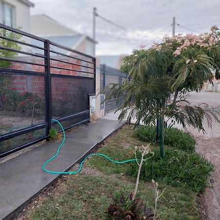 Habitacion Privada En La Casa De Thor Trelew Bagian luar foto