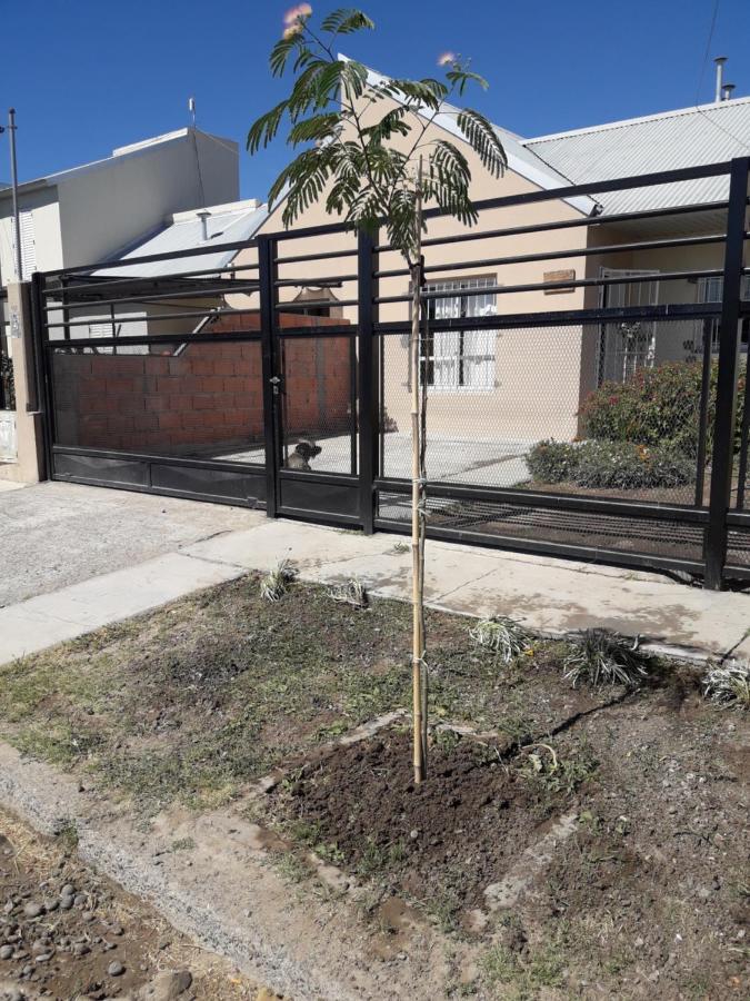 Habitacion Privada En La Casa De Thor Trelew Bagian luar foto