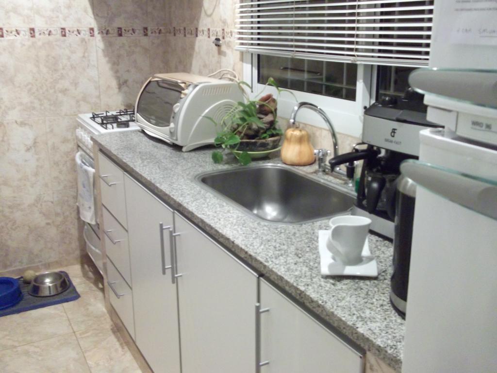 Habitacion Privada En La Casa De Thor Trelew Bagian luar foto